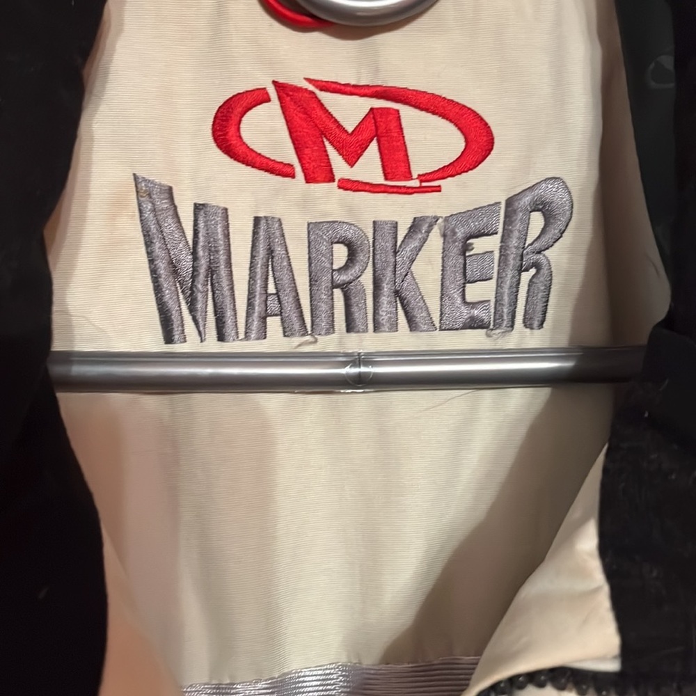 Marker Ski jacket, Men’s size S Light tan and red accents - Picture 5 of 6